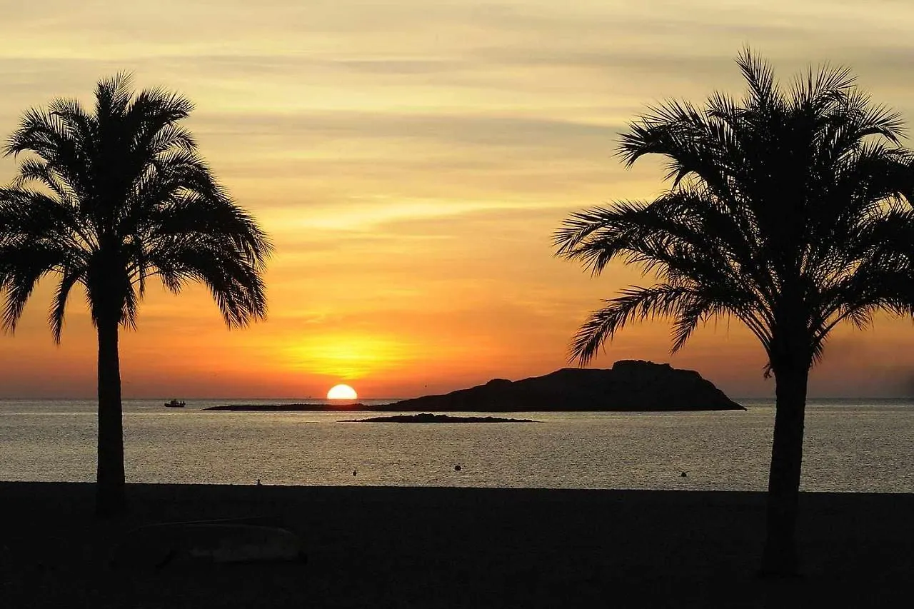 Las Marinicas Primera Linea De La Playa location